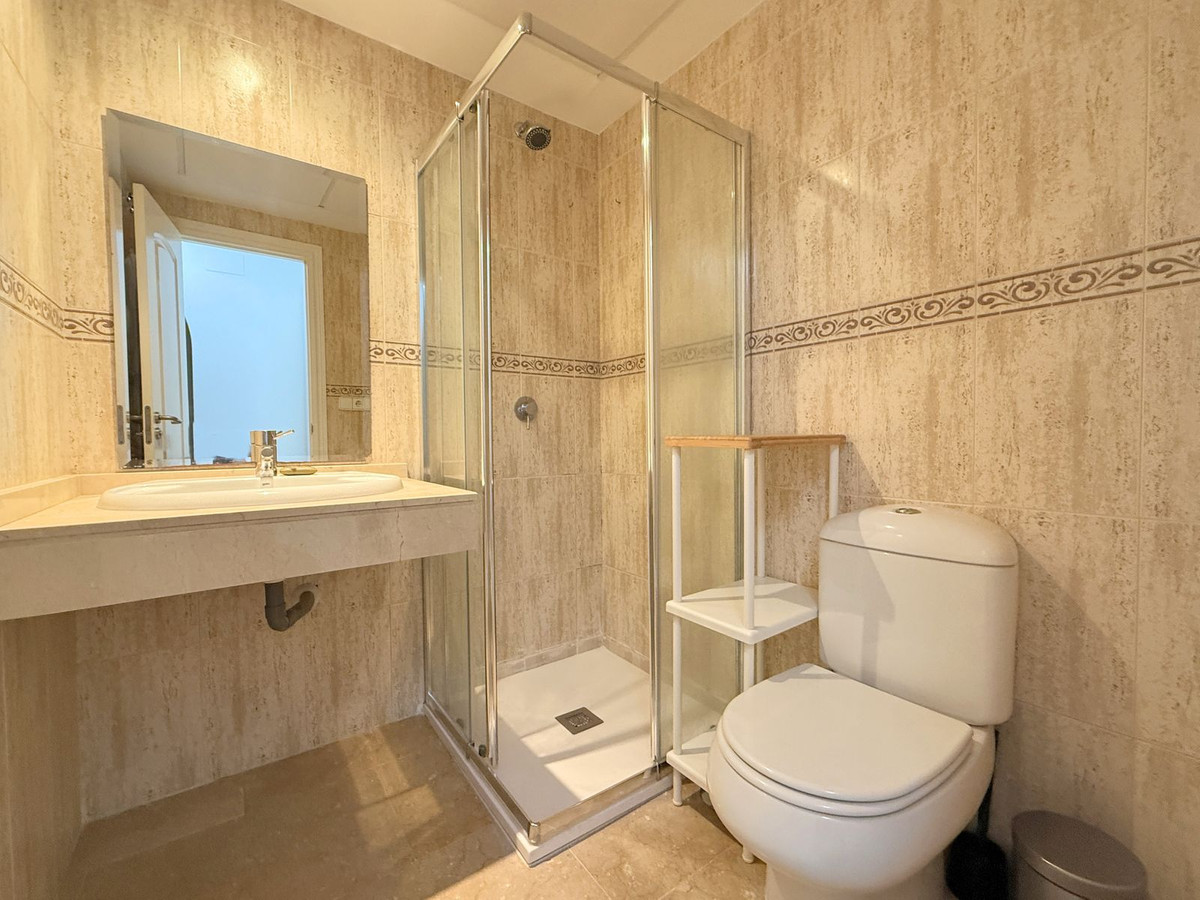 2b7f55c692bf5b4659ca3ce413c15294 - 20