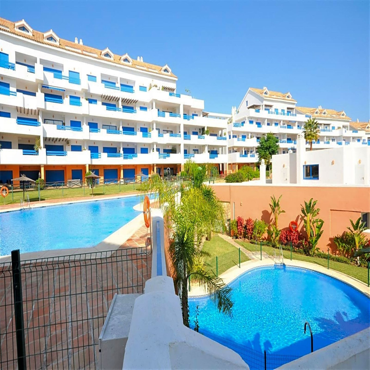 2b7f55c692bf5b4659ca3ce413c15294 - 26