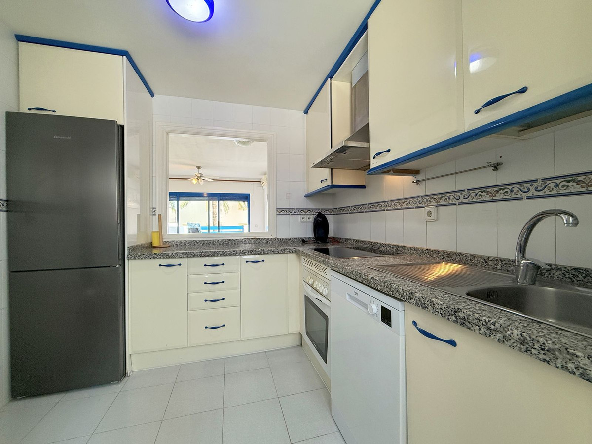 2b7f55c692bf5b4659ca3ce413c15294 - 9