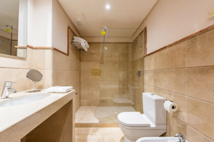 2bc317be7aabfe199747514ed37a212b - 19