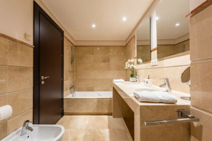 2bc317be7aabfe199747514ed37a212b - 20