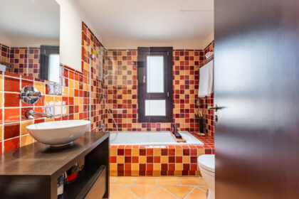 2bc317be7aabfe199747514ed37a212b - 23