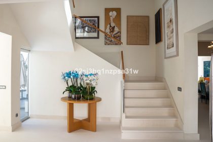 2c303595216446930ae8fbdf614f2ff4 - 10