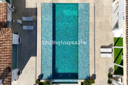 2c303595216446930ae8fbdf614f2ff4 - 19