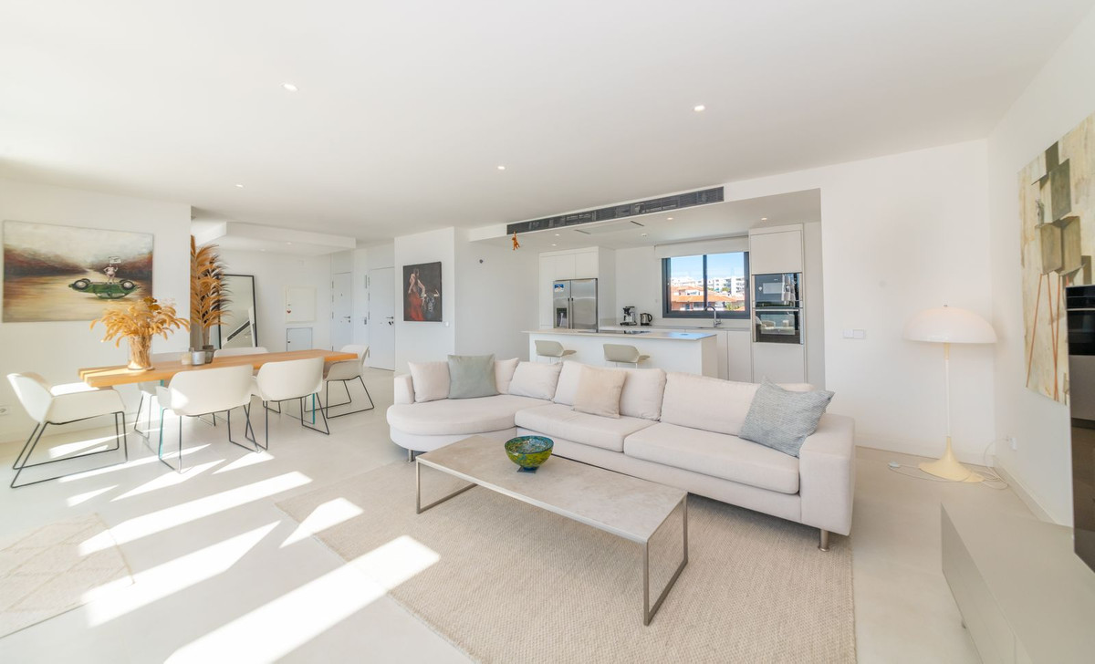 2c9fde3ae4c406b2cb56c32a5b837a63 - 19