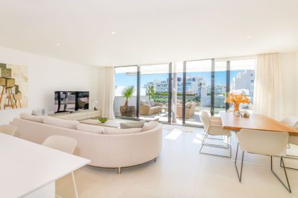 2c9fde3ae4c406b2cb56c32a5b837a63 - 2