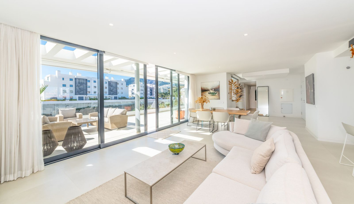 2c9fde3ae4c406b2cb56c32a5b837a63 - 21