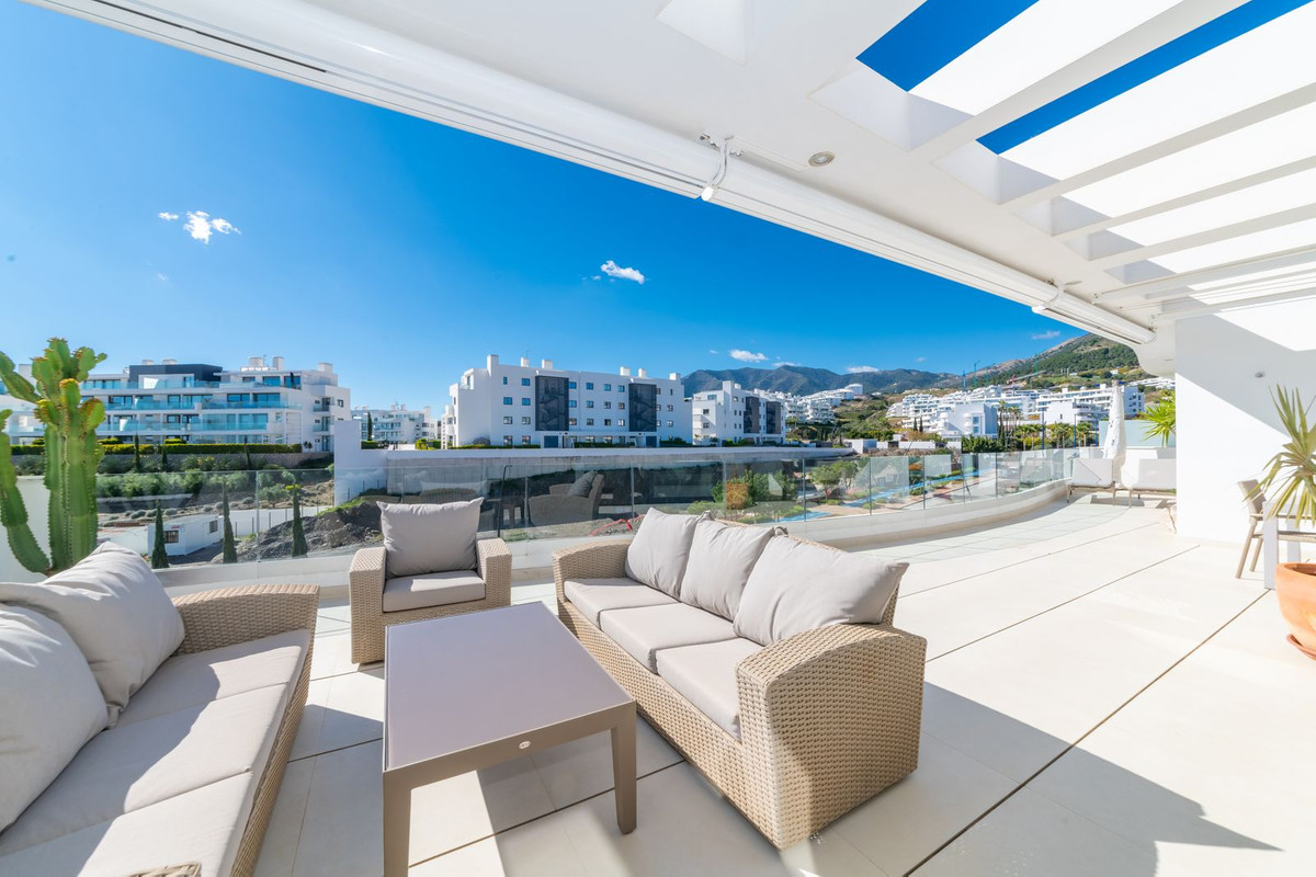 2c9fde3ae4c406b2cb56c32a5b837a63 - 35