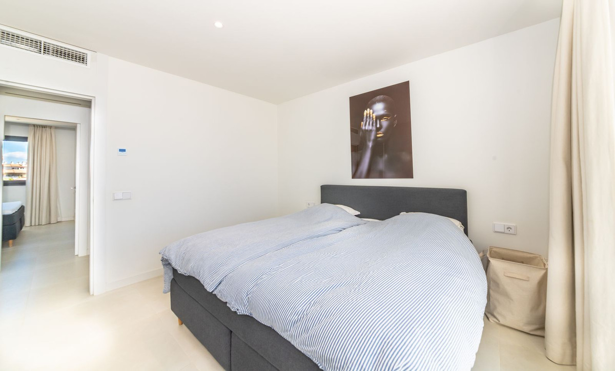 2c9fde3ae4c406b2cb56c32a5b837a63 - 54