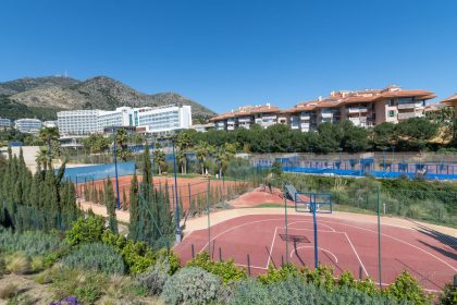 2c9fde3ae4c406b2cb56c32a5b837a63 - 65