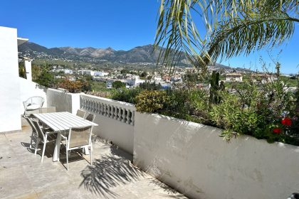 2ce5c36f96663773a58a6311a12f7a99 - 1