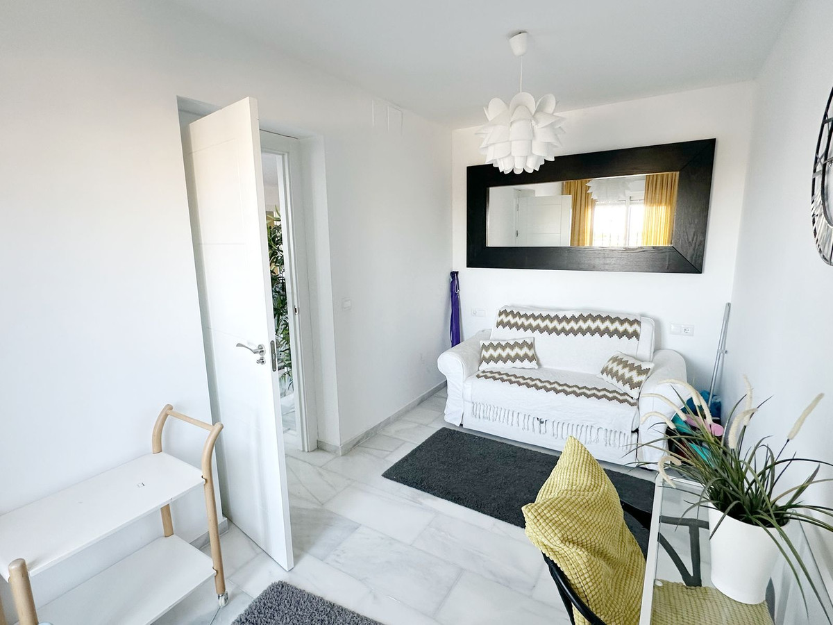 2ce5c36f96663773a58a6311a12f7a99 - 17