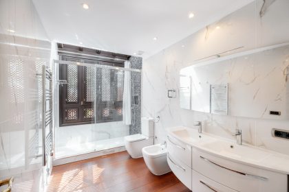 2cec53e5c24411c96137913150aeb660 - 13