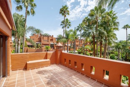 2cec53e5c24411c96137913150aeb660 - 29