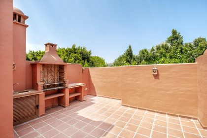 2cec53e5c24411c96137913150aeb660 - 32