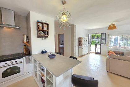 2d6c069fb371dc8445c6c24462d86b89 - 12