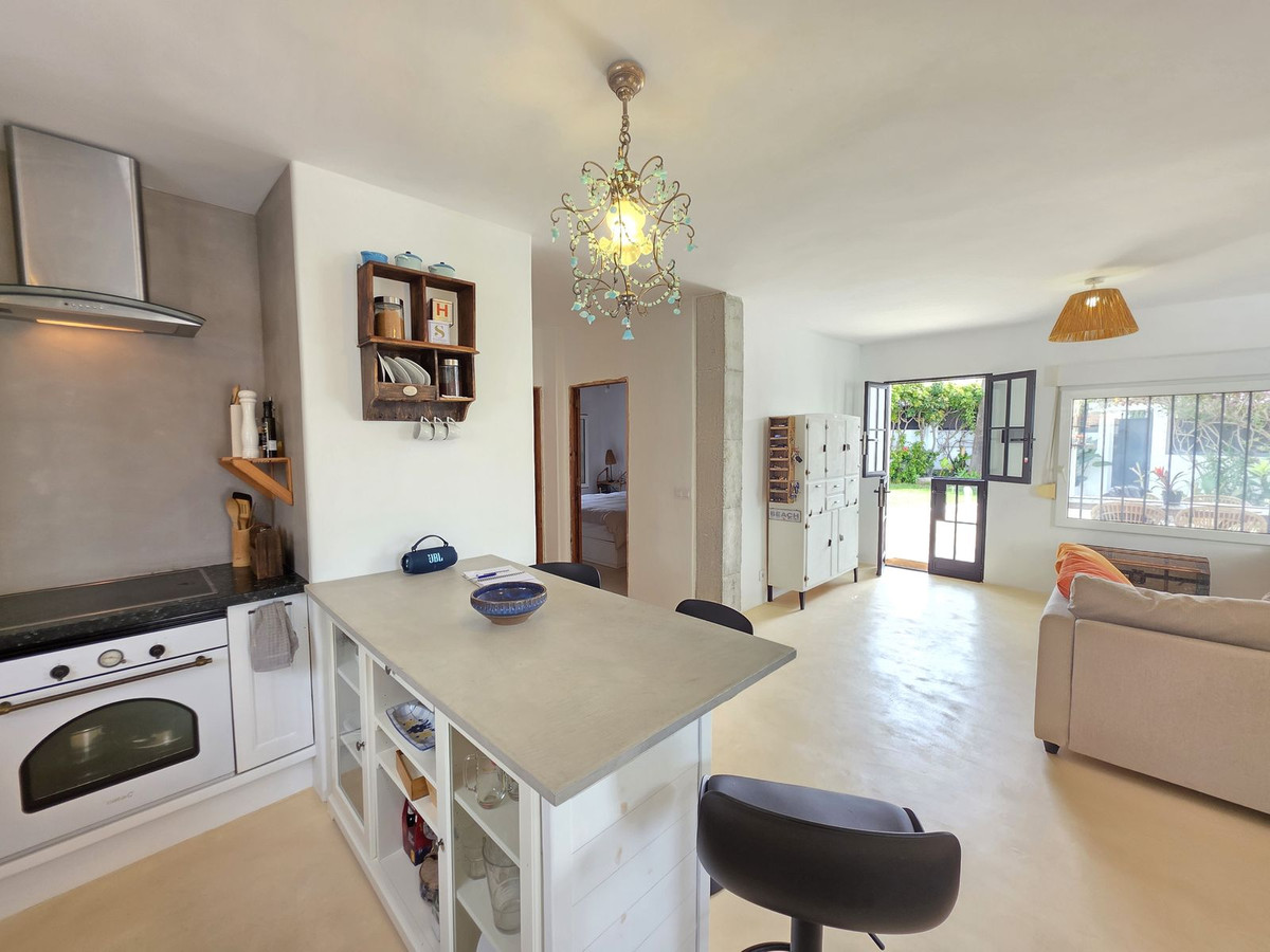 2d6c069fb371dc8445c6c24462d86b89 - 12