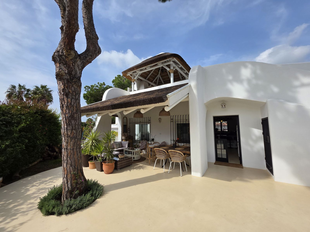 2d6c069fb371dc8445c6c24462d86b89 - 23