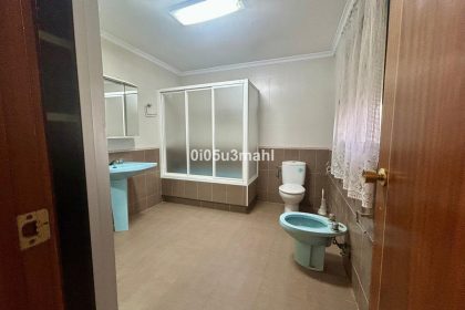 2db1ff695a1c10f2702bde65d346d073 - 18