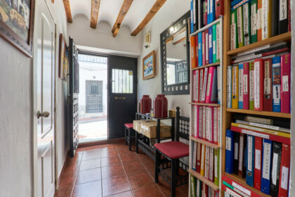 2e1ae8a4747048332dd62f0106c24c82 - 12