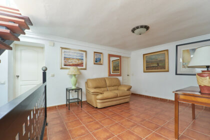 2e1ae8a4747048332dd62f0106c24c82 - 2