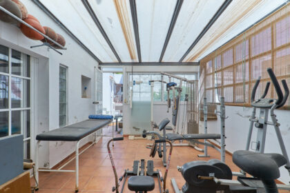 2e1ae8a4747048332dd62f0106c24c82 - 21