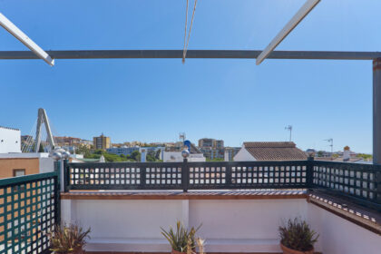 2e1ae8a4747048332dd62f0106c24c82 - 23