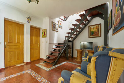 2e1ae8a4747048332dd62f0106c24c82 - 3