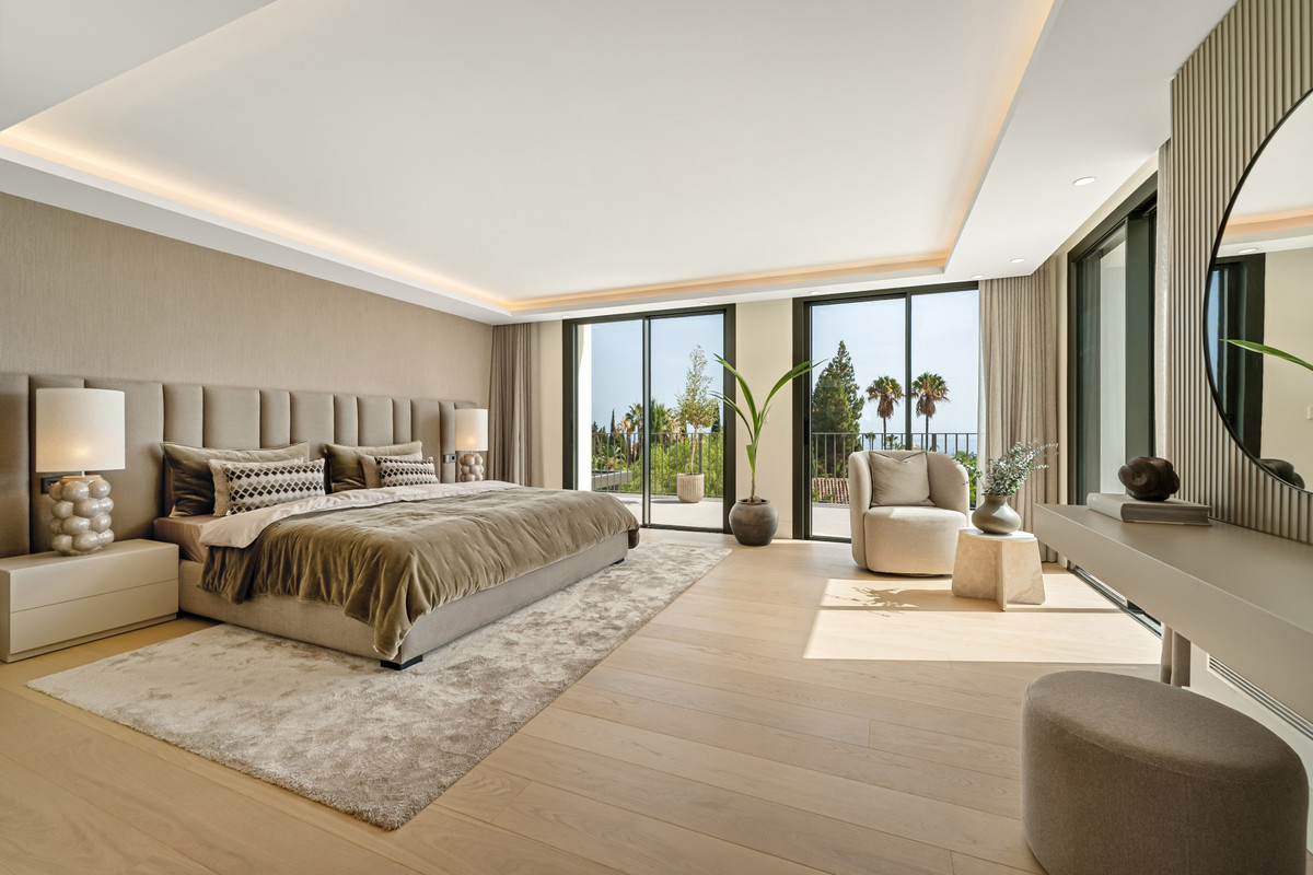 2e6a9f2a0a5a3e62f286511ed4767f24 - 18