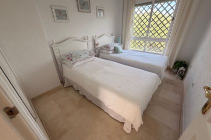 2e6c32df08b4b7c57133f41c879ba351 - 15