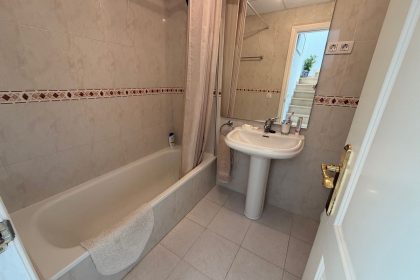 2e6c32df08b4b7c57133f41c879ba351 - 18