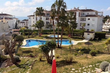 2e6c32df08b4b7c57133f41c879ba351 - 21