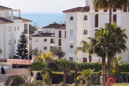 2e6c32df08b4b7c57133f41c879ba351 - 23