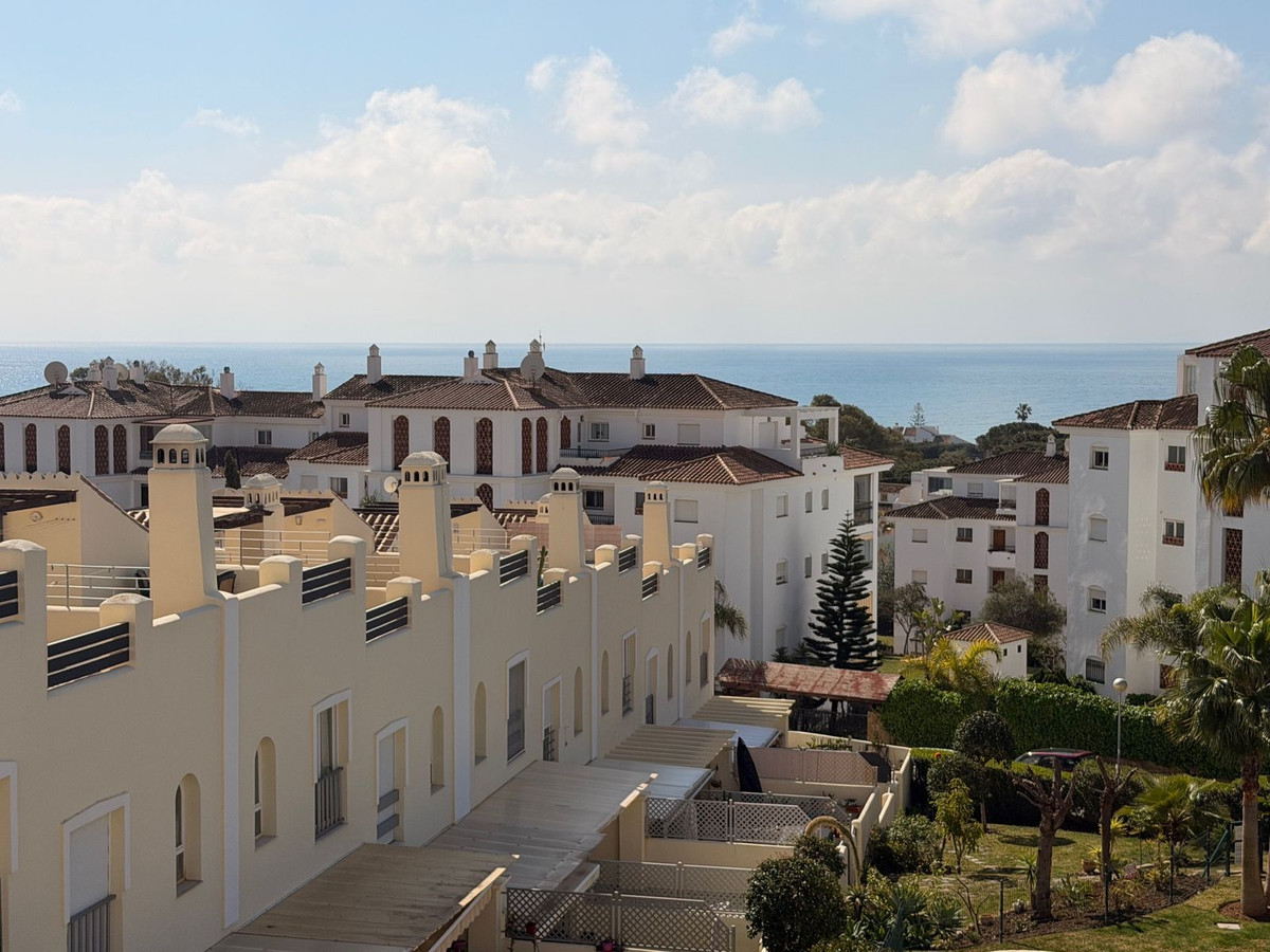 2e6c32df08b4b7c57133f41c879ba351 - 30