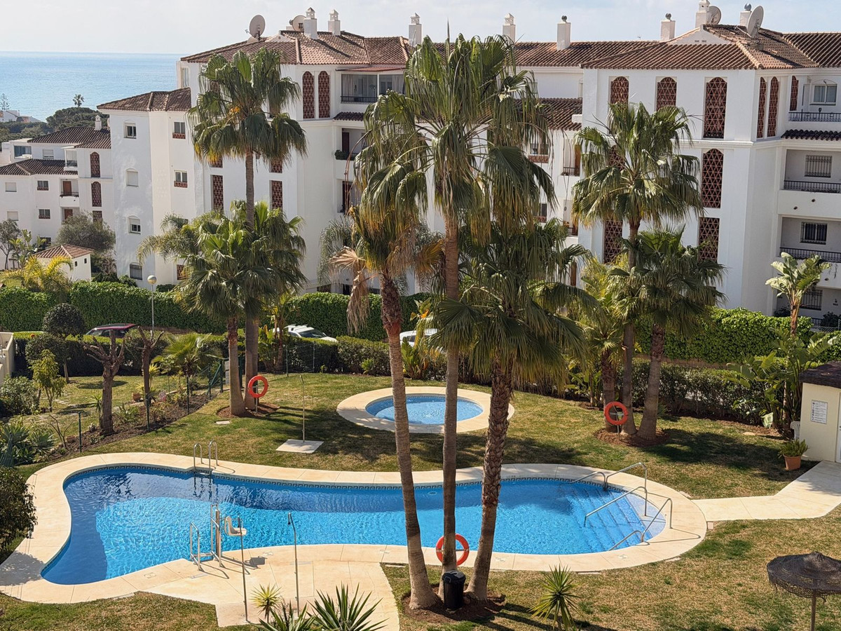 2e6c32df08b4b7c57133f41c879ba351 - 31