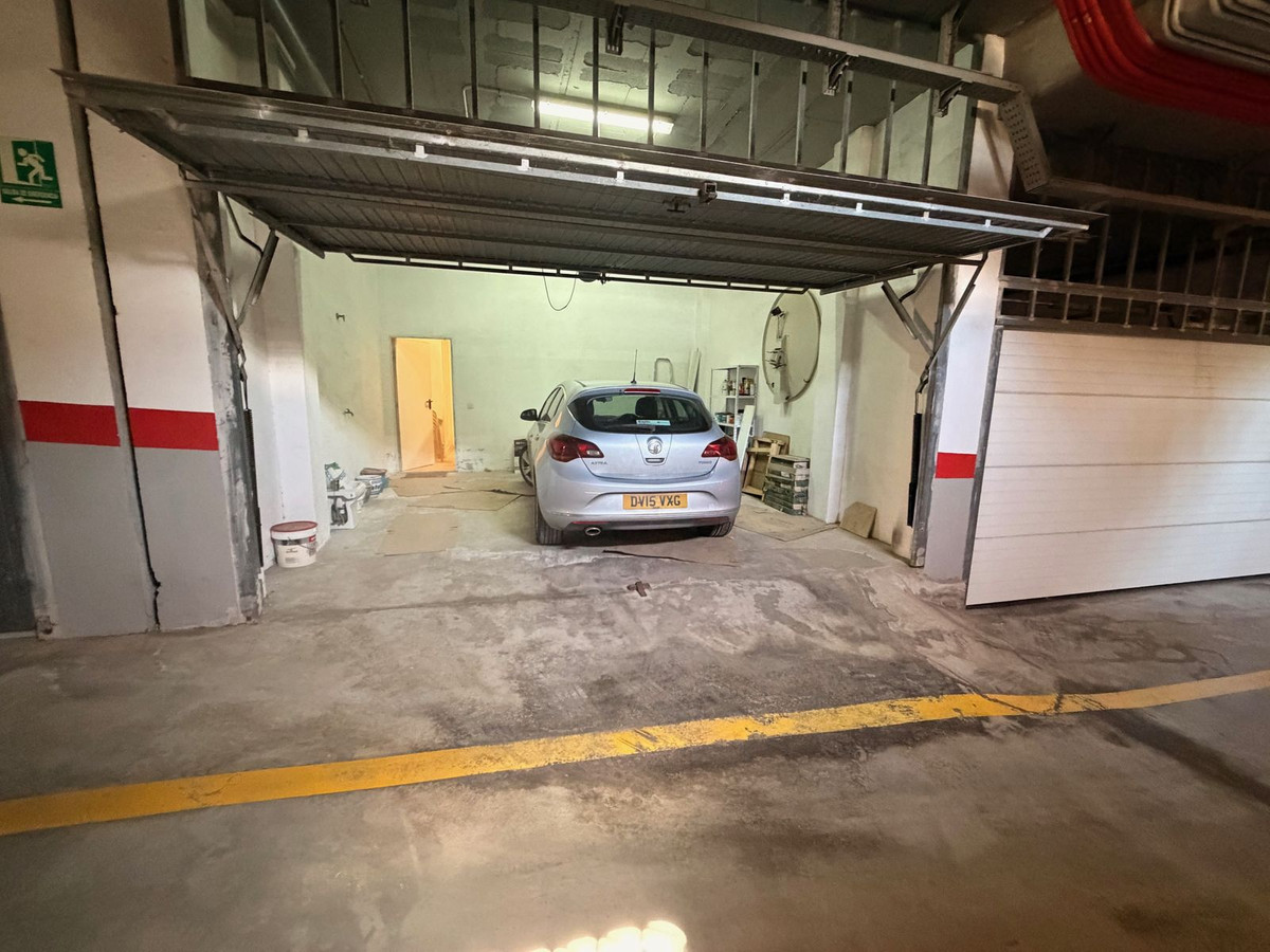 2e6c32df08b4b7c57133f41c879ba351 - 35