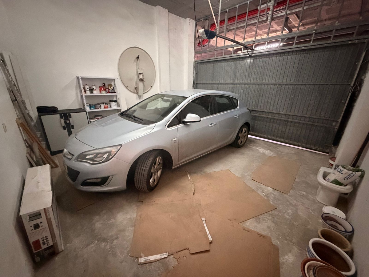 2e6c32df08b4b7c57133f41c879ba351 - 36