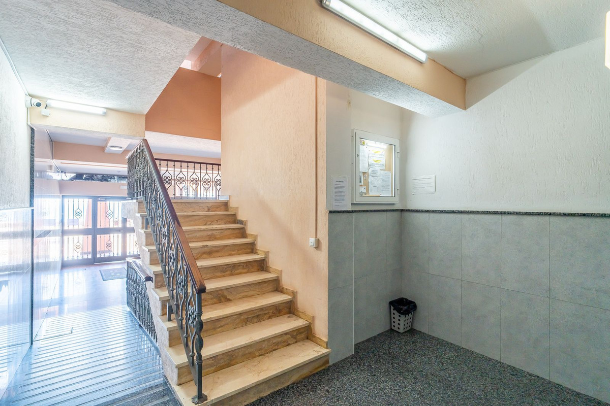 2efca577ffa48ad6d61ffc29719bd817 - 25