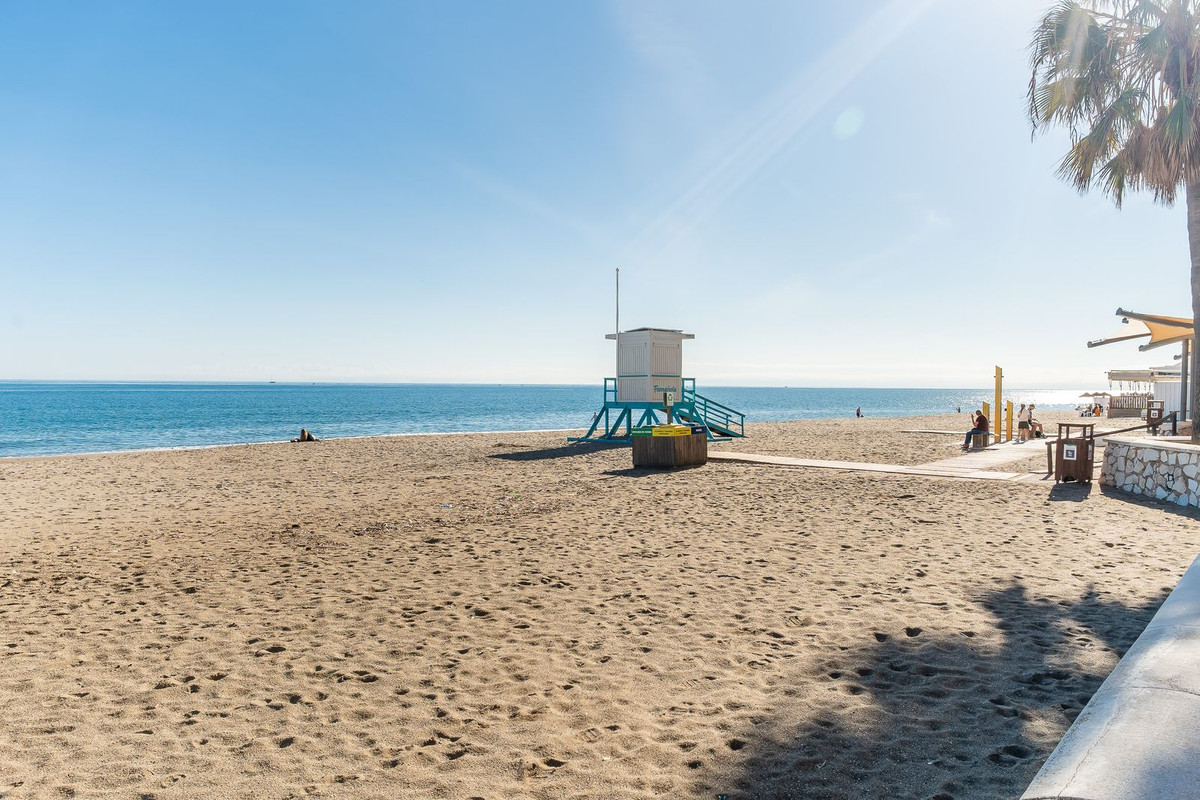 2efca577ffa48ad6d61ffc29719bd817 - 30