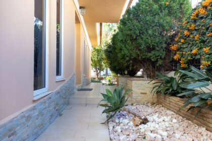 2f52a4db243a0b5f1176bf72befde1df - 69