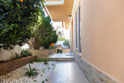 2f52a4db243a0b5f1176bf72befde1df - 70