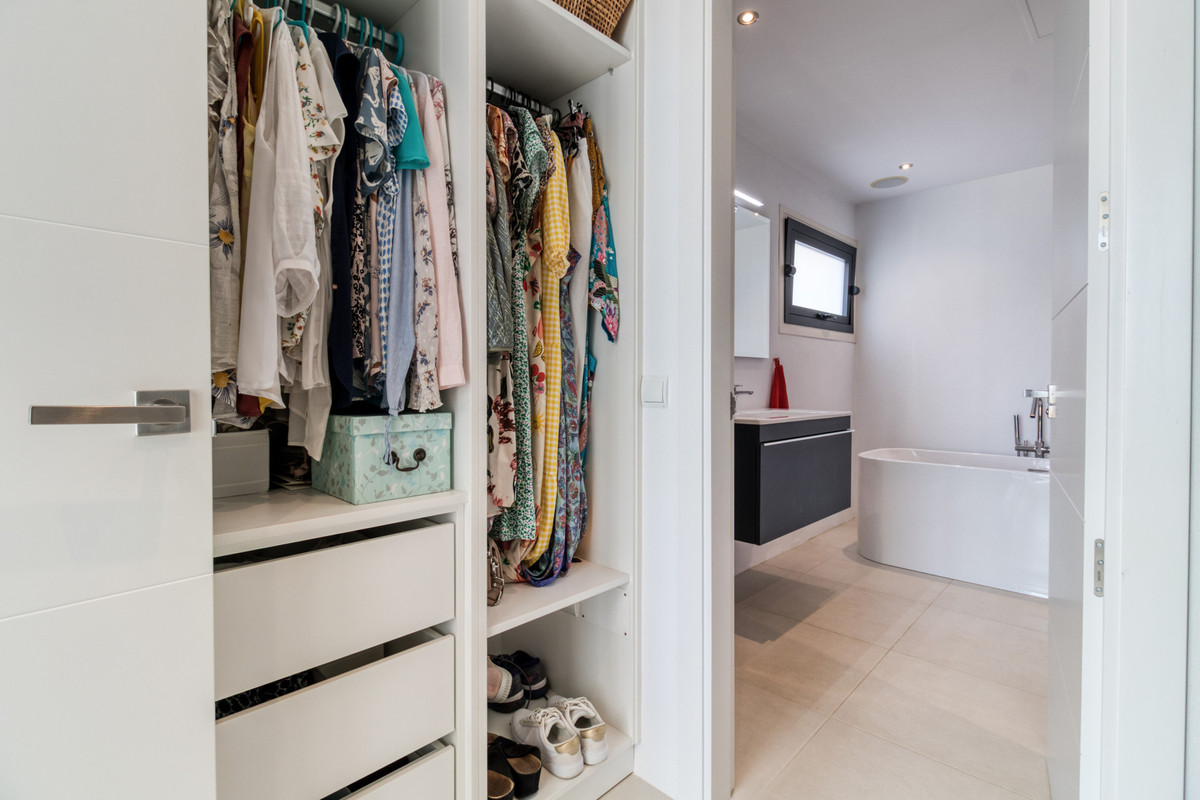 3059b0f76ceea17267c8ed028b0f5e07 - 16