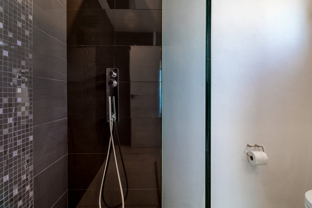 3059b0f76ceea17267c8ed028b0f5e07 - 25