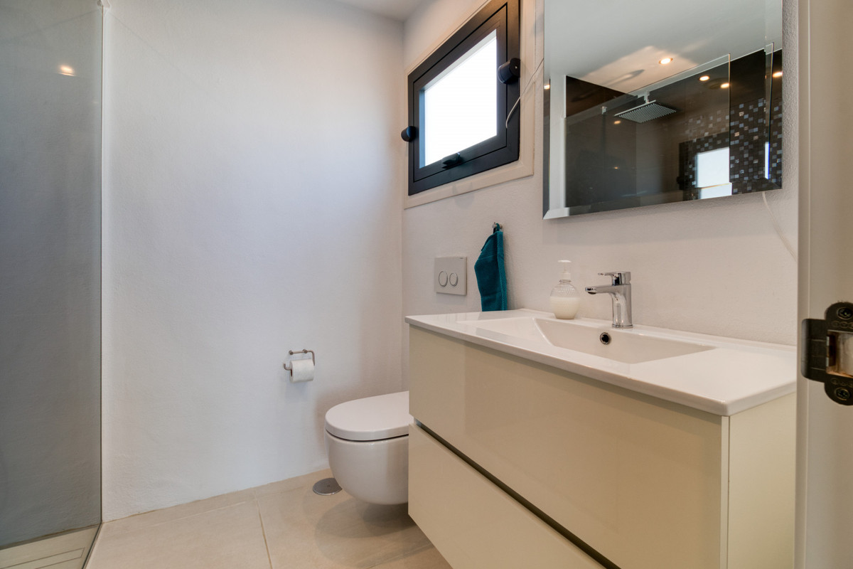 3059b0f76ceea17267c8ed028b0f5e07 - 26