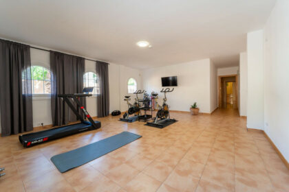 305aa6e16d856d682c90bcf771bdd804 - 94