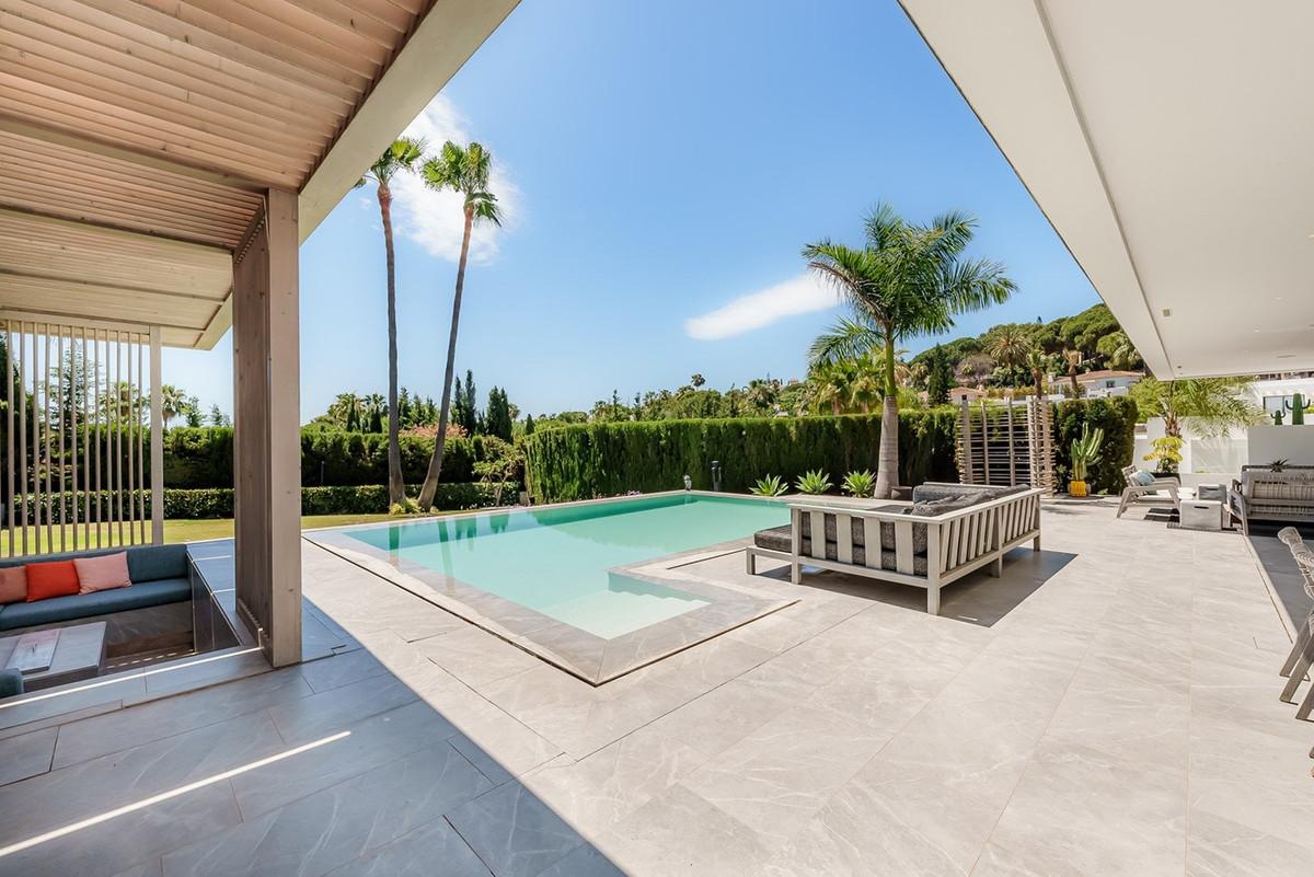 3091367a31a5b374ae46c9104c507683 - 10