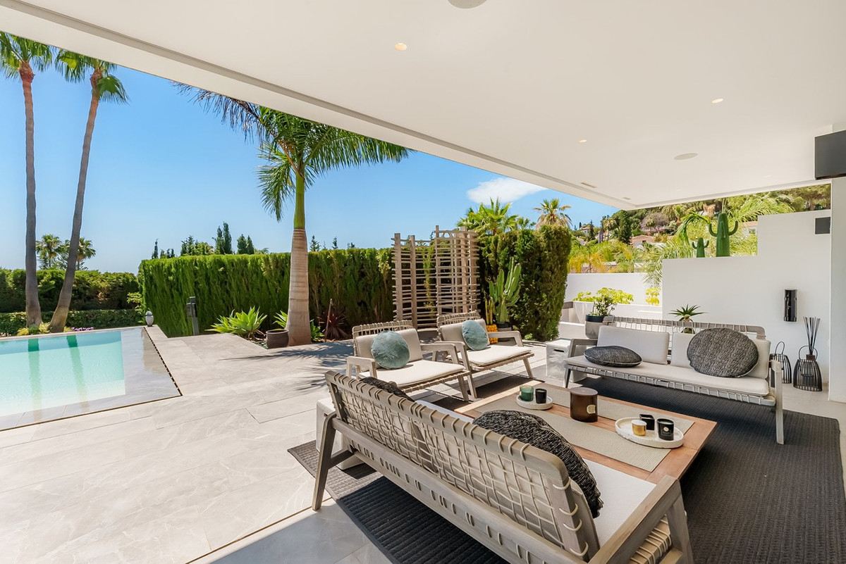 3091367a31a5b374ae46c9104c507683 - 11