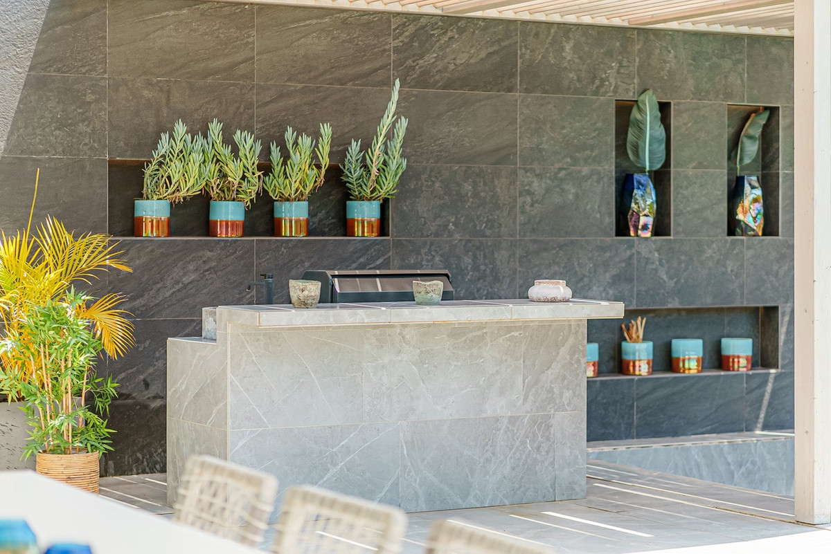 3091367a31a5b374ae46c9104c507683 - 14