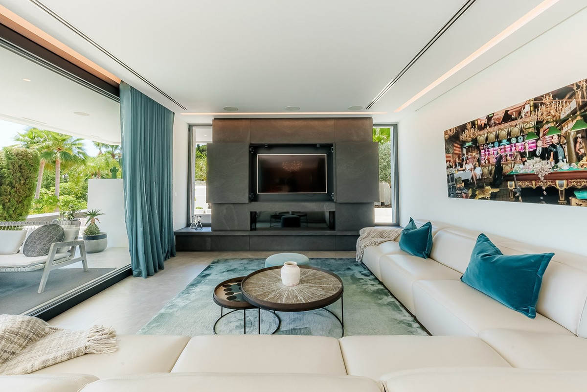 3091367a31a5b374ae46c9104c507683 - 20