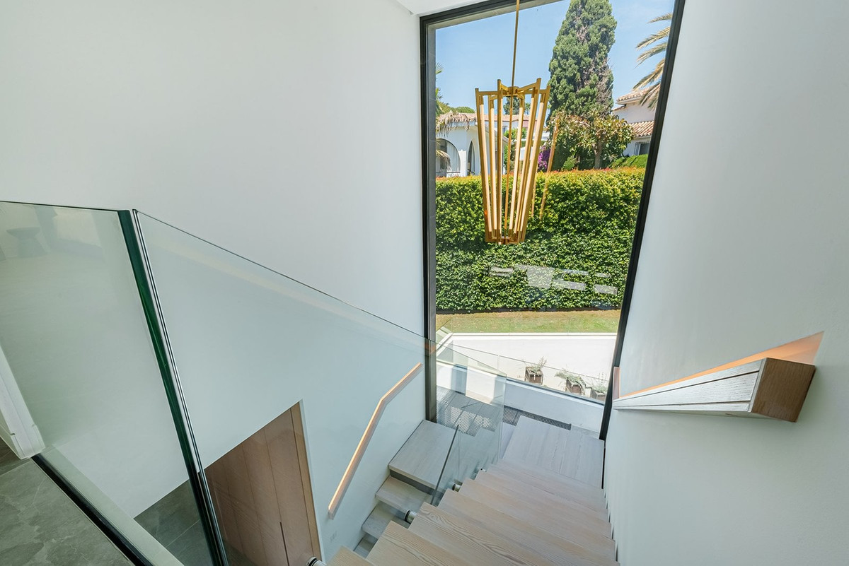 3091367a31a5b374ae46c9104c507683 - 21